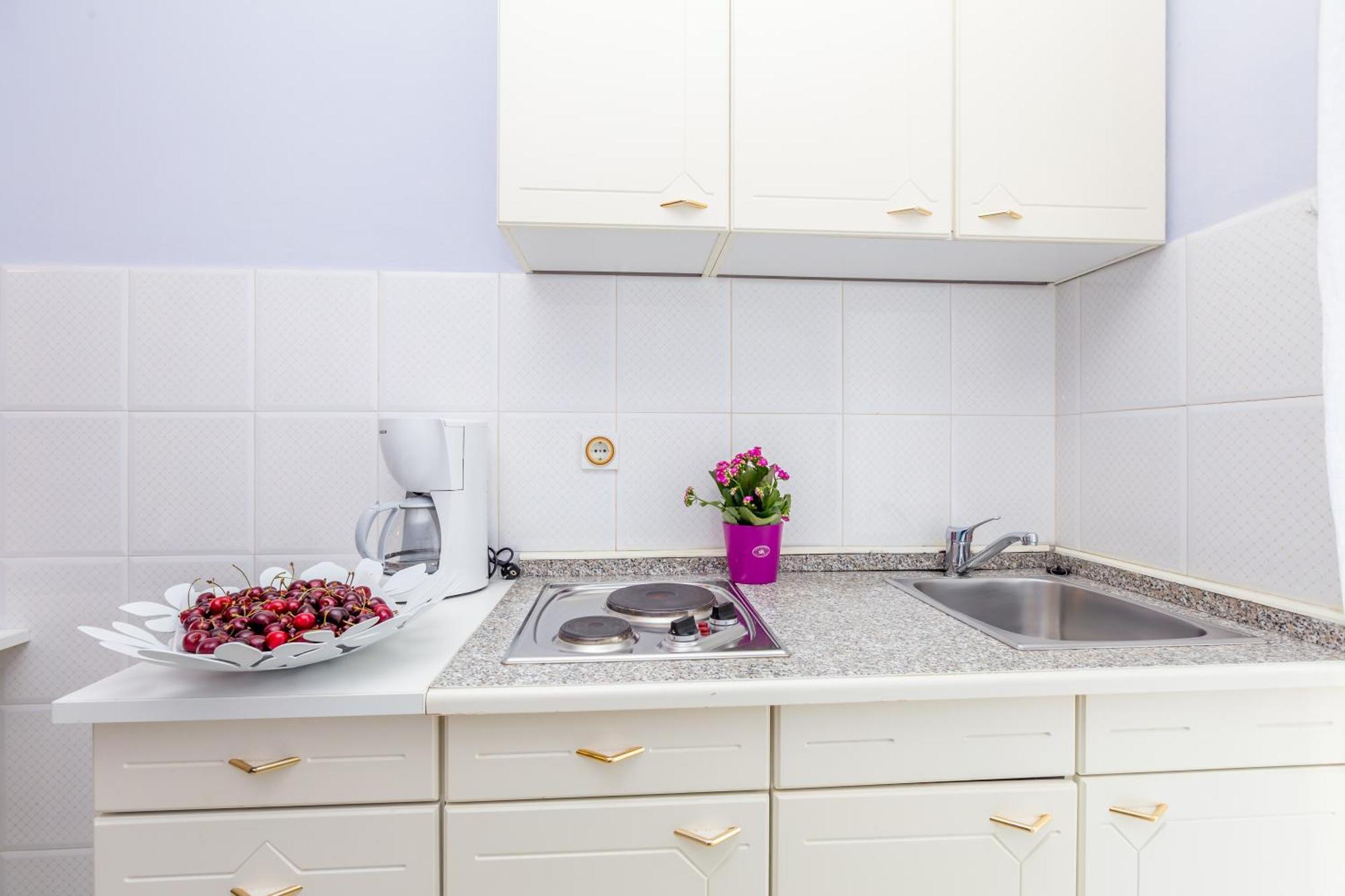 Ava Apartments Omišalj Cameră foto